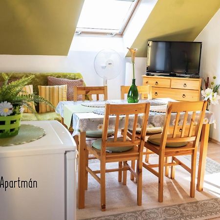 Vyprachtice L.V. Apartment ภายนอก รูปภาพ