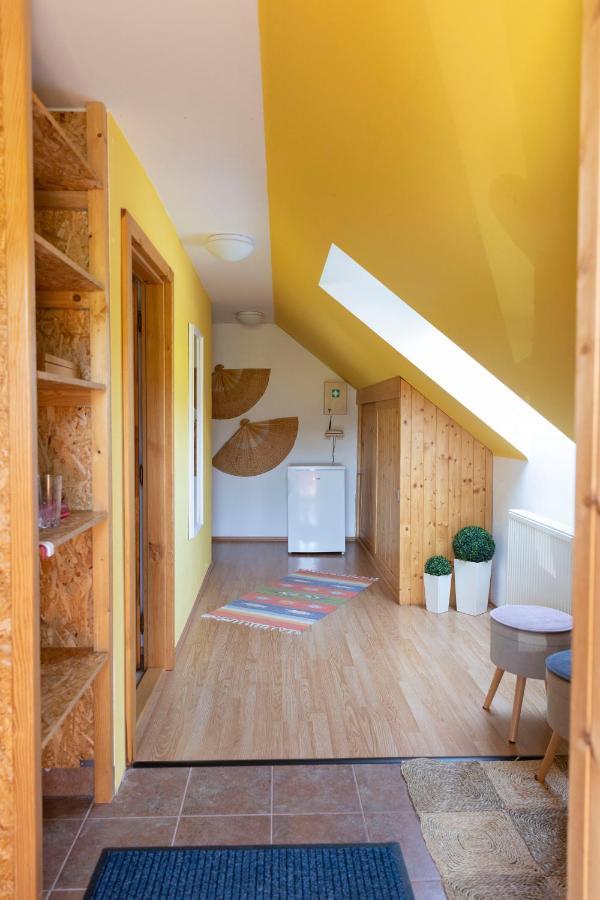 Vyprachtice L.V. Apartment ภายนอก รูปภาพ